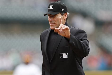 He worked in the National League from 1991 to 1999, and has worked throughout MLB since 2000. . Facebook angel hernandez
